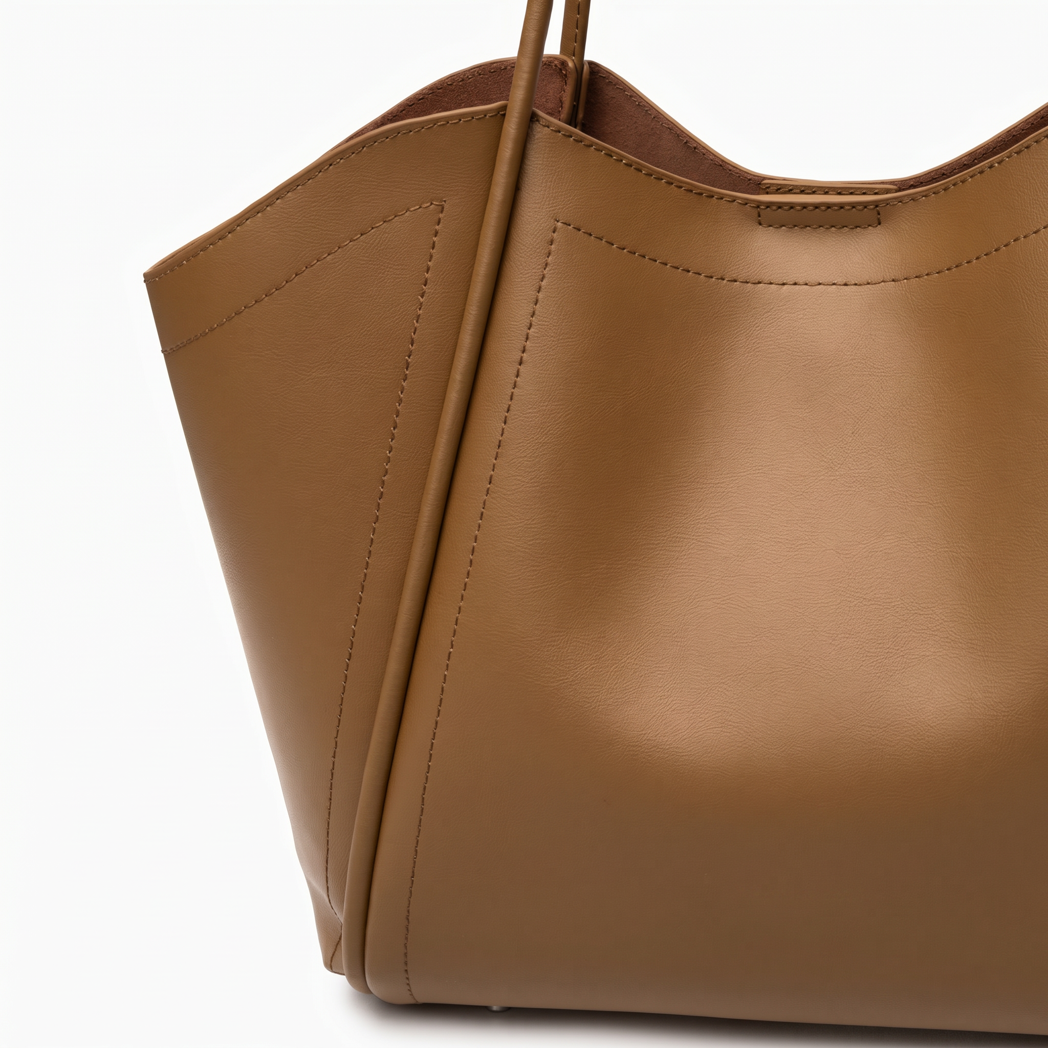 Elara Shoulder Bag