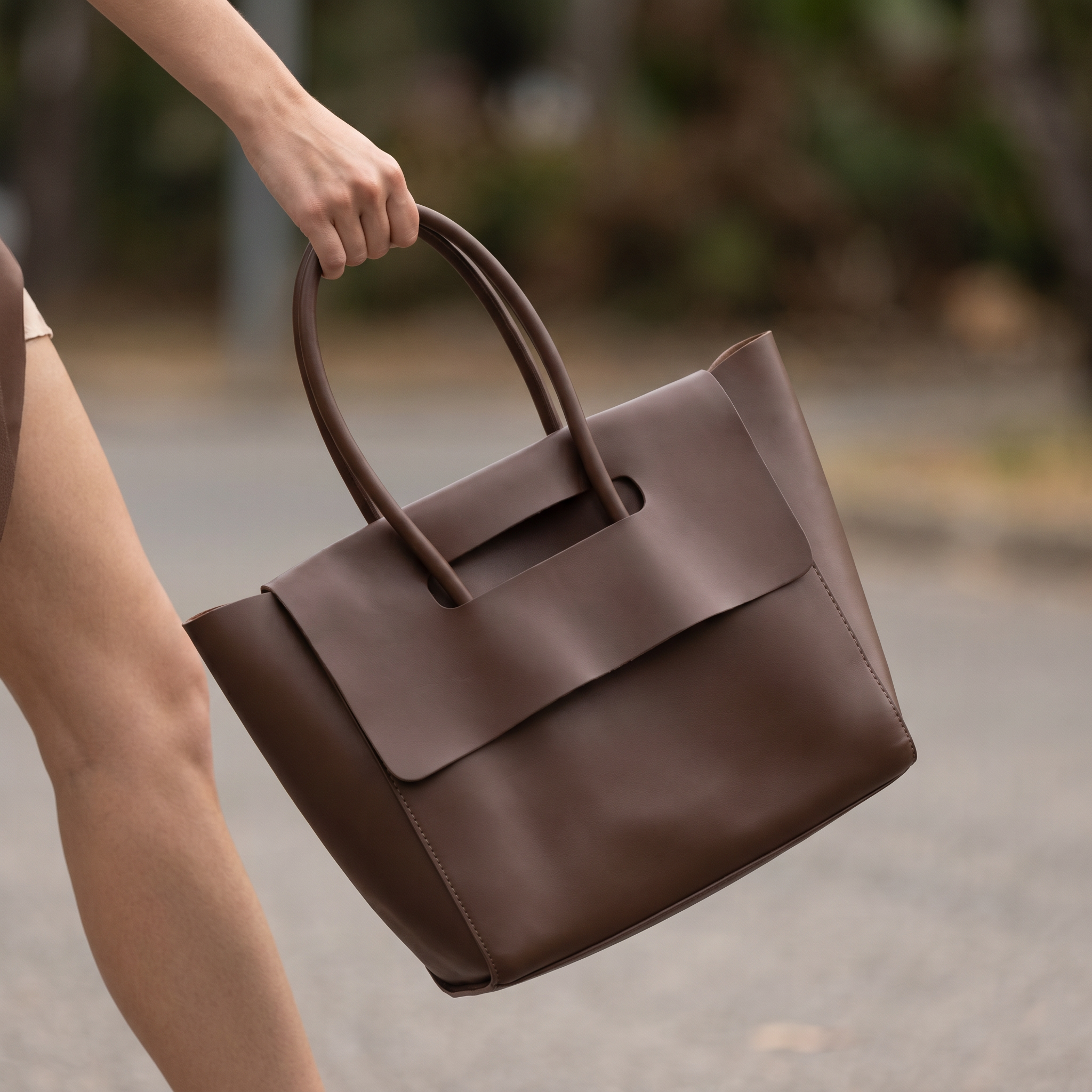 Camille Retro Tote Bag